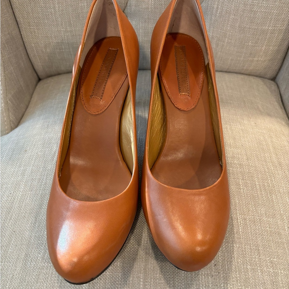 Brown Nude Leather High Heel Pumps size 9